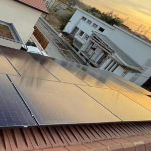 installateur solaire dans le rhone - installation panneaux solaires dans le rhone de 12 panneaux pour une puissance de 6 kwc